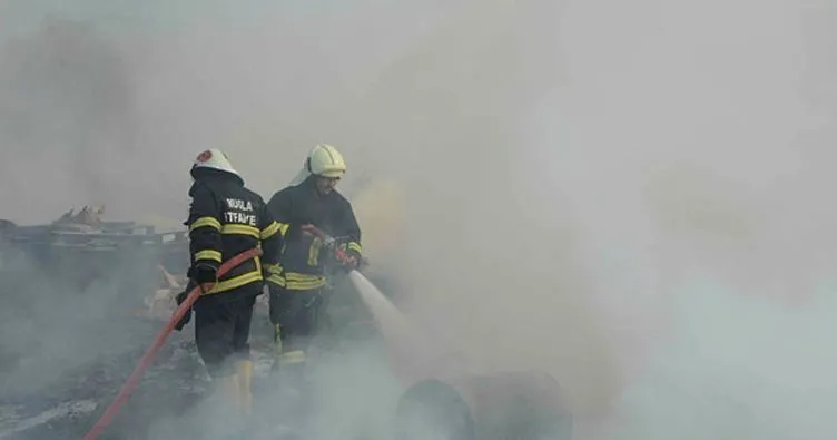 Ortaca’da depo yangını