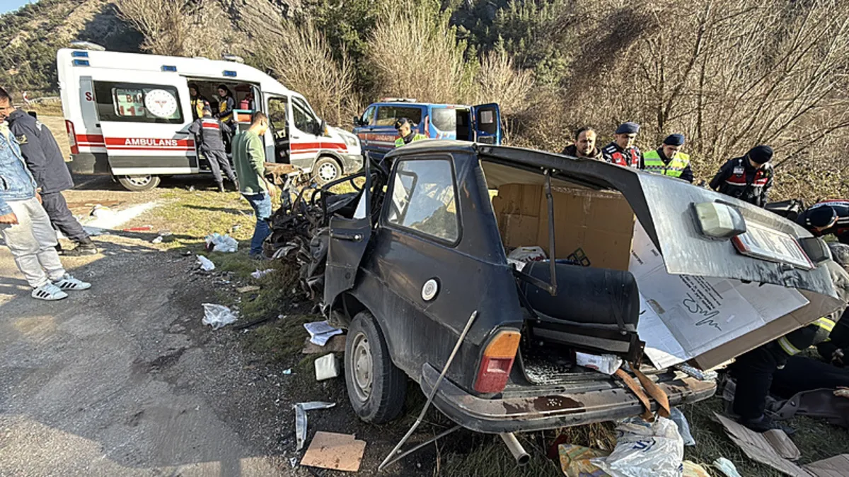 Karabük’te feci kaza: 1 ölü, 5 yaralı! Karabük’te feci kaza: 1 ölü, 5 yaralı!