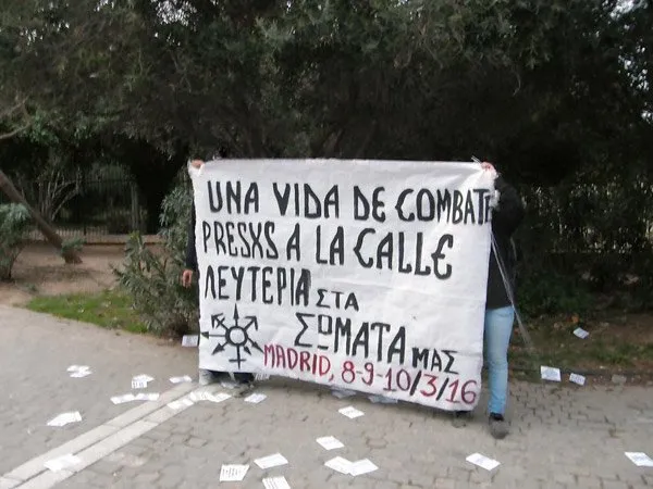Atina’da anarşistler İspanya büyükelçiliğine girdi