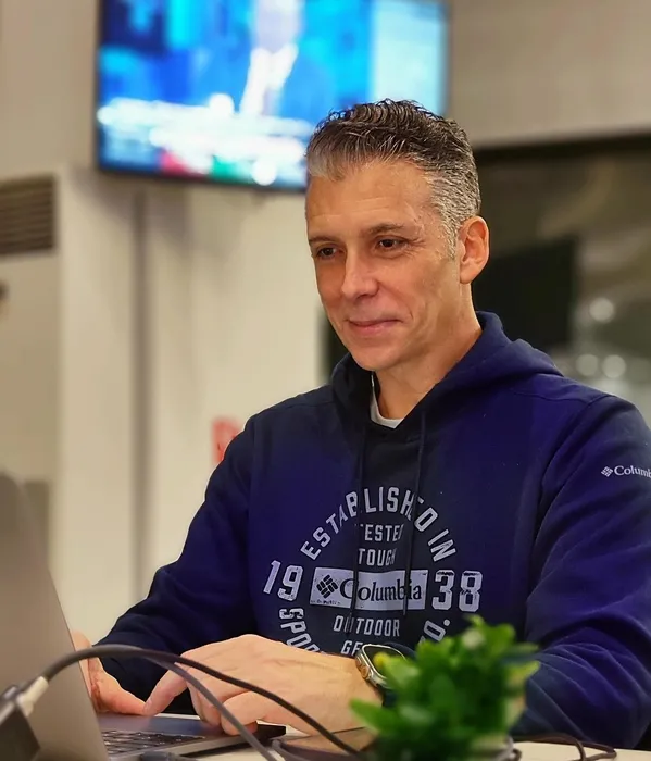 Popüler çift Ceyda Düvenci ve Güçlü Mete’den ’aşk’ paylaşımı Ceyda bulutlarda uçuyor