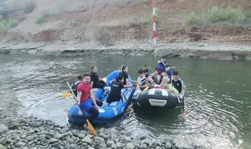 Suriyeli öğrenciler rafting takımında