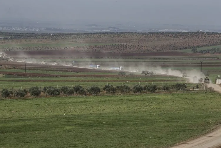 Suriye sınırına askeri sevkiyat sürüyor! Vatandaşlar hoparlörden Fetih Suresi’ni okudu
