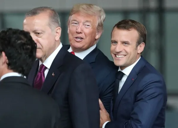 Erdoğan, Trump ve Macron'dan NATO zirvesinde samimi sohbet