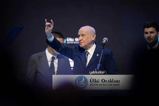 mhp-lideri-devlet-bahceli-turk-gencligi-dimdik-ayakta-1779188176278.jpeg