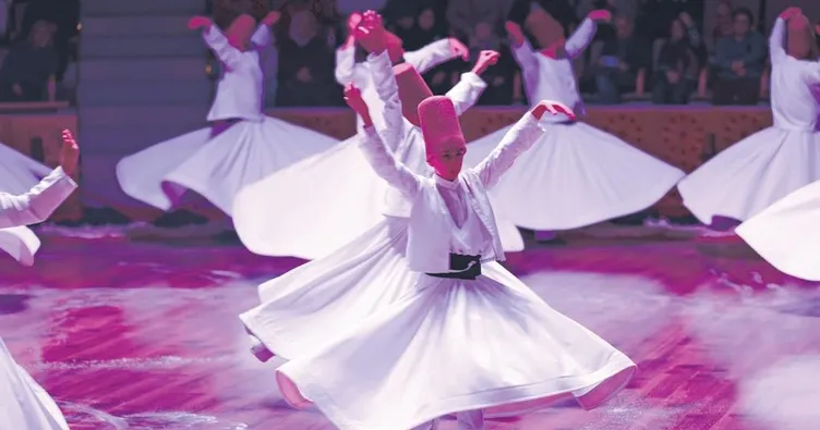 Gönüller Mevlana’da huzur buluyor