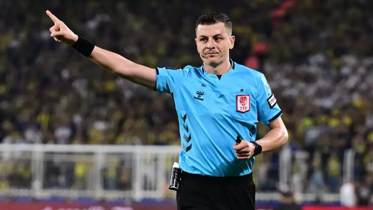 FIFA kokartlı ve inşaat mühendisi