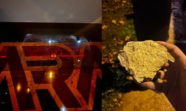 Galatasaray’ın otobüsüne taşlı saldırı