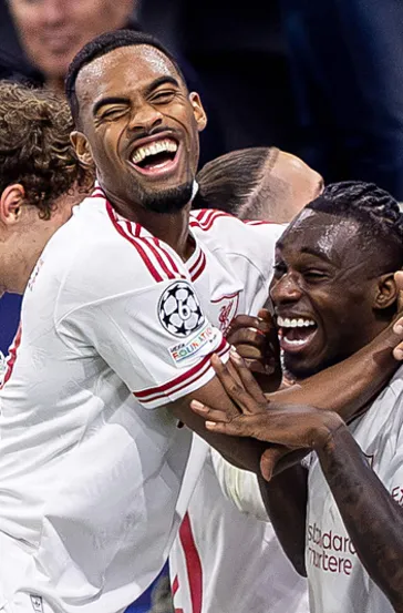 9 gollü maçta kazanan Liverpool