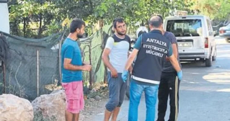 Polis Zeytinköy’ü didik didik aradı