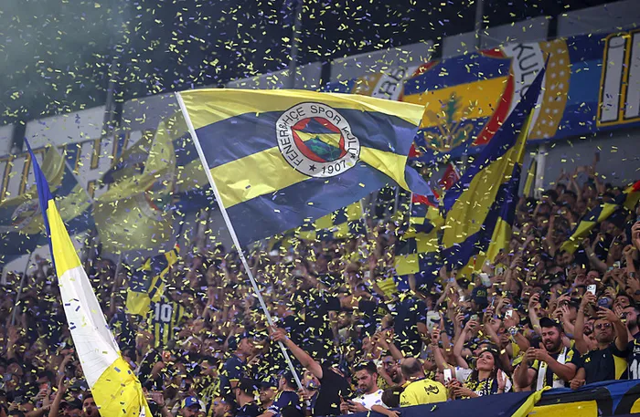 canli-uefa-sampiyonlar-liginde-fenerbahce-olimpik-lyon-maci-ilk-yari-oynaniyor-1787080230348.jpeg