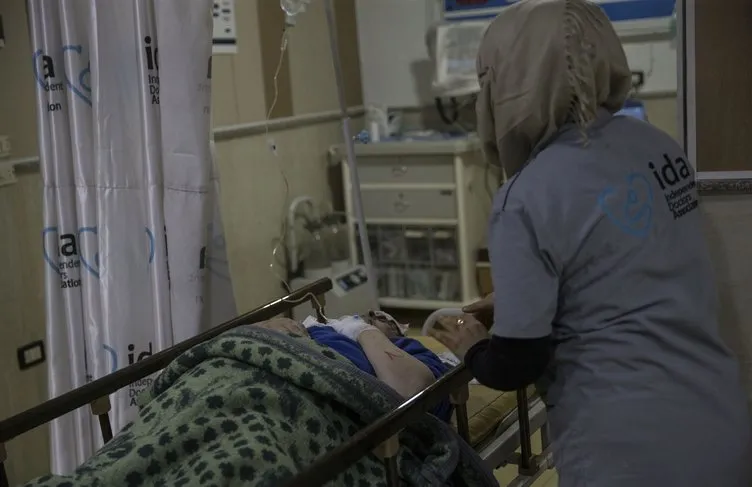 PYD/PKK’lı teröristler Azez’deki hastanelere saldırdı