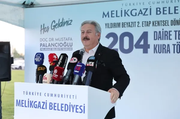 melikgazide-204-konut-hak-sahiplerine-teslim-edildi-1789891077427.jpg