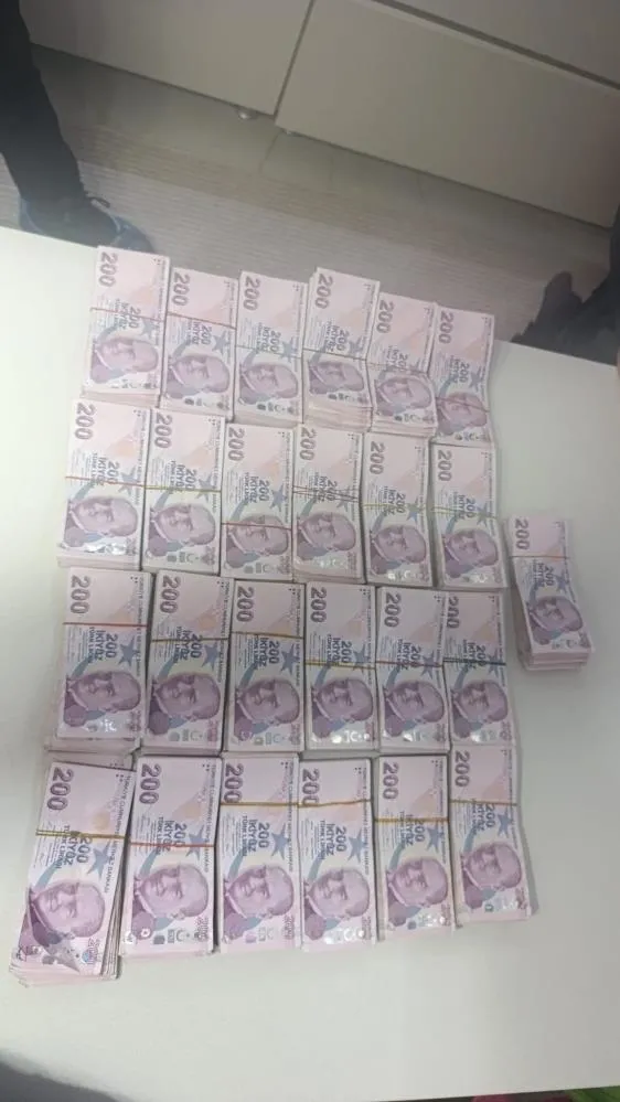 ankara-merkezli-2-ilde-deas-operasyonu-16-gozalti-1793081840090.jpg Ankara merkezli 2 ilde DEAŞ operasyonu: 16 gözaltı