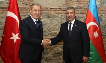 Milli Savunma Bakanı Akar, Azerbaycan Savunma Bakanı Hasanov ile görüştü