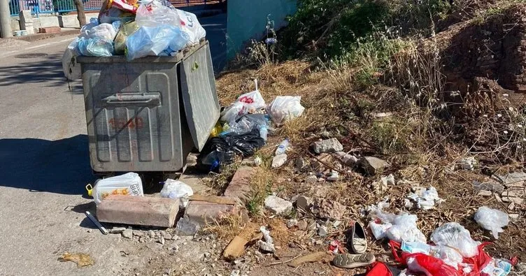 İzmit Belediyesi bayramda çöpleri toplayamadı