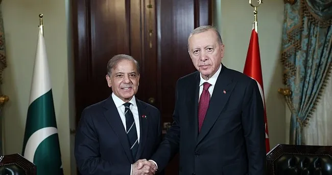 Başkan Recep Tayyip Erdoğan Pakistan Başbakanı Şahbaz Şerif ile görüştü