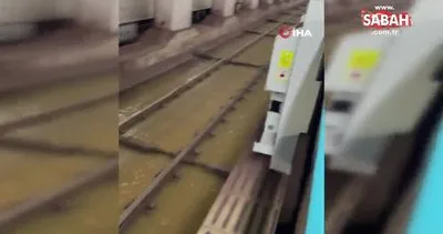 Japonya’da tren istasyonlarını su bastı | Video