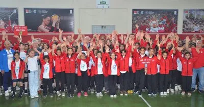 Türkiye Milli Olimpiyat Komitesi’nden Şanlıurfa’da öğrencilere spor malzemesi desteği