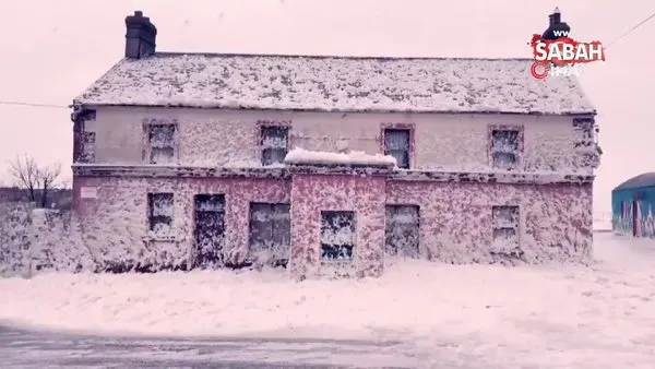 İrlanda'da görenleri şakına çeviren olay! Kasabayı kaplayan köpükler kamerada | Video