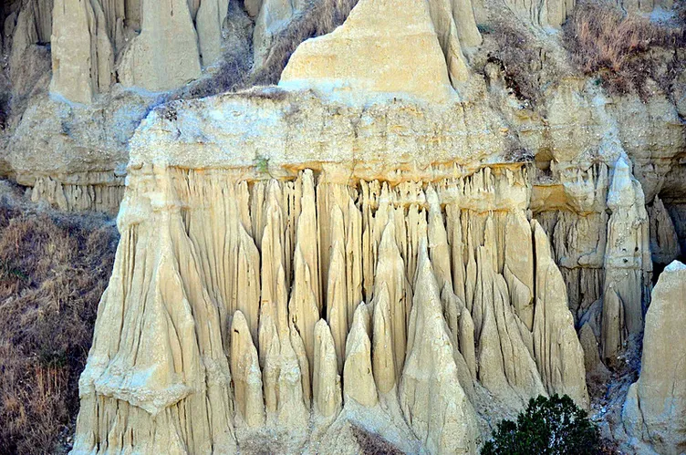 Manisa’nın yeni gözdesi: İşte Kula Peribacaları!