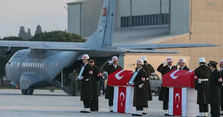 Şehit pilotlar için askeri tören düzenlendi