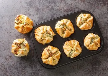 Ispanaklı muffin börek tarifi: Minik lezzet bombaları