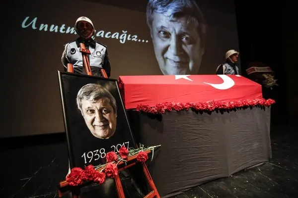 Halit Akçatepe’nin kızından duygusal veda