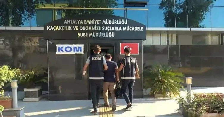 Son dakika: Antalya merkezli FETÖ/PDY operasyonlarında 8 şüpheli yakalandı
