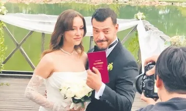 Oyuncu çiftin düğününe ünlü akını