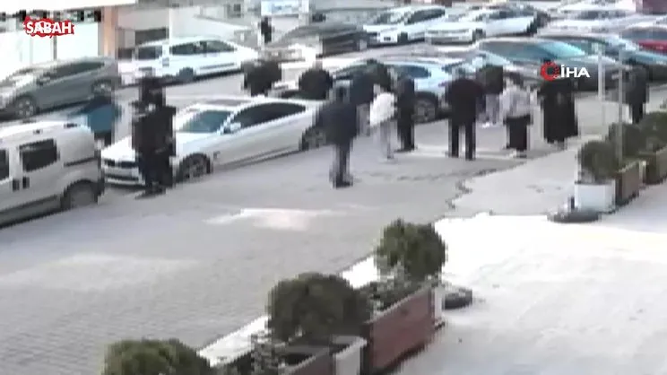 Aniden fenalaşarak yere yığıldı, hayatını kaybetti! O anlar kamerada | Video