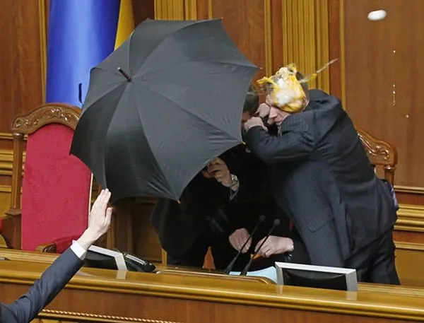 2010'a damga vuran politik kavgalar