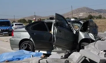 Yola bırakılan bordür taşına otomobil çarptı, karı koca öldü çocukları ağır yaralı #burdur