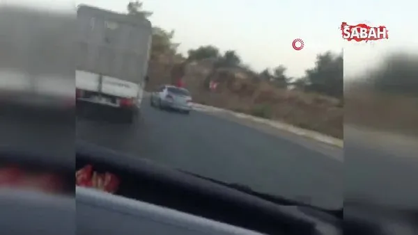 Antalya'da seyir halindeki otomobilde 'Pes' dedirten görüntüler | Video