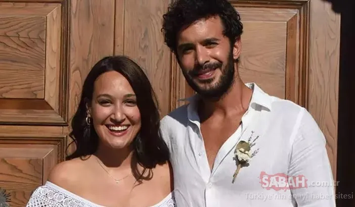 Barış Arduç kızı için dinazor kılığına girdi! O anları Gupse Özay paylaştı!