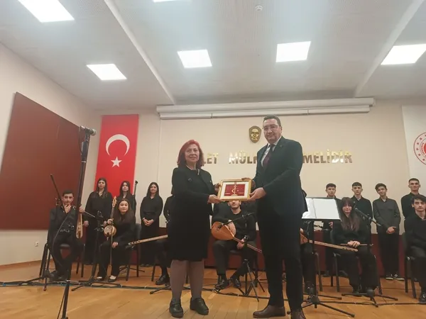 bakirkoy-adliyesinde-canakkale-zaferinin-109-yilinda-program-duzenlendi-1710516396829.jpg
