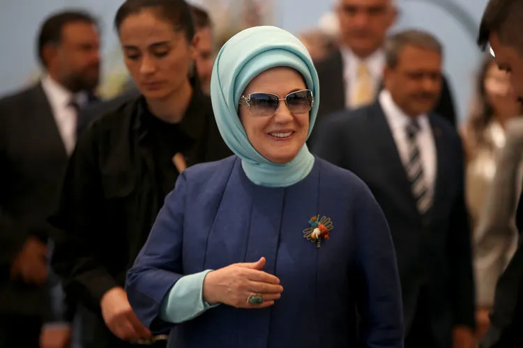 Emine Erdoğan, ünlü şefler ile bir araya geldi: Yöresel yemekleri tanıttı