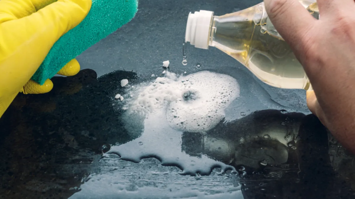 Bir damlası bile zarar veriyor! Beyaz sirkeyi bu 5 alanda sakın kullanmayın Bir damlası bile zarar veriyor! Beyaz sirkeyi bu 5 alanda sakın kullanmayın