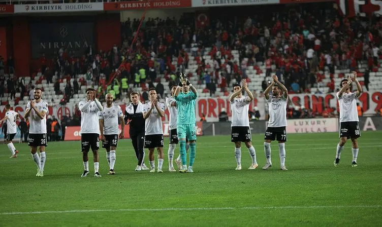Son dakika Beşiktaş transfer haberleri: Eski yıldız yeniden Kartal oluyor! Taraftarı sevindiren haber...