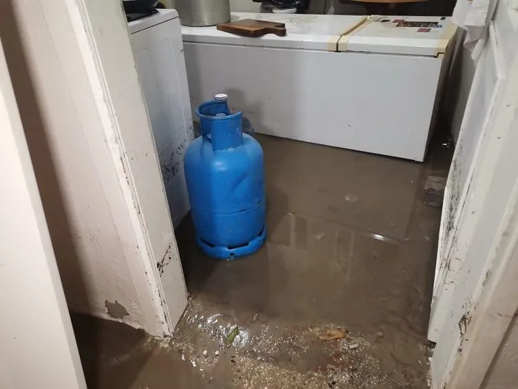 İzmir ve Aydın’da sel felaketi: 2 ölü 2 kayıp! Evler yıkıldı, araçlar suya gömüldü