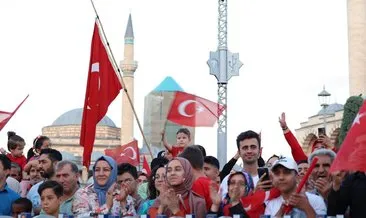 15 Temmuz anma etkinlikleri kapsamında binlerce kişi Mevlânâ Meydanı’nda buluştu
