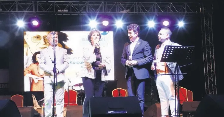 âBu ödülü sinemamızın dev çınarları için alıyorumâ