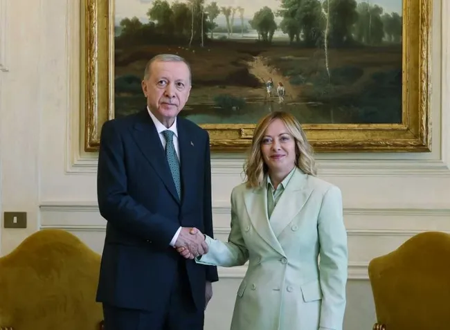 baskan-recep-tayyip-erdogandan-2025-yilinda-diplomasi-trafigi-gazzedeki-insani-krizin-sona-erdirilmesi-icin-ki-1767169608963.jpeg Başkan Recep Tayyip Erdoğan’dan 2025 yılında diplomasi trafiği: Gazze'deki insani krizin sona erdirilmesi için kilit rol üstlendi!