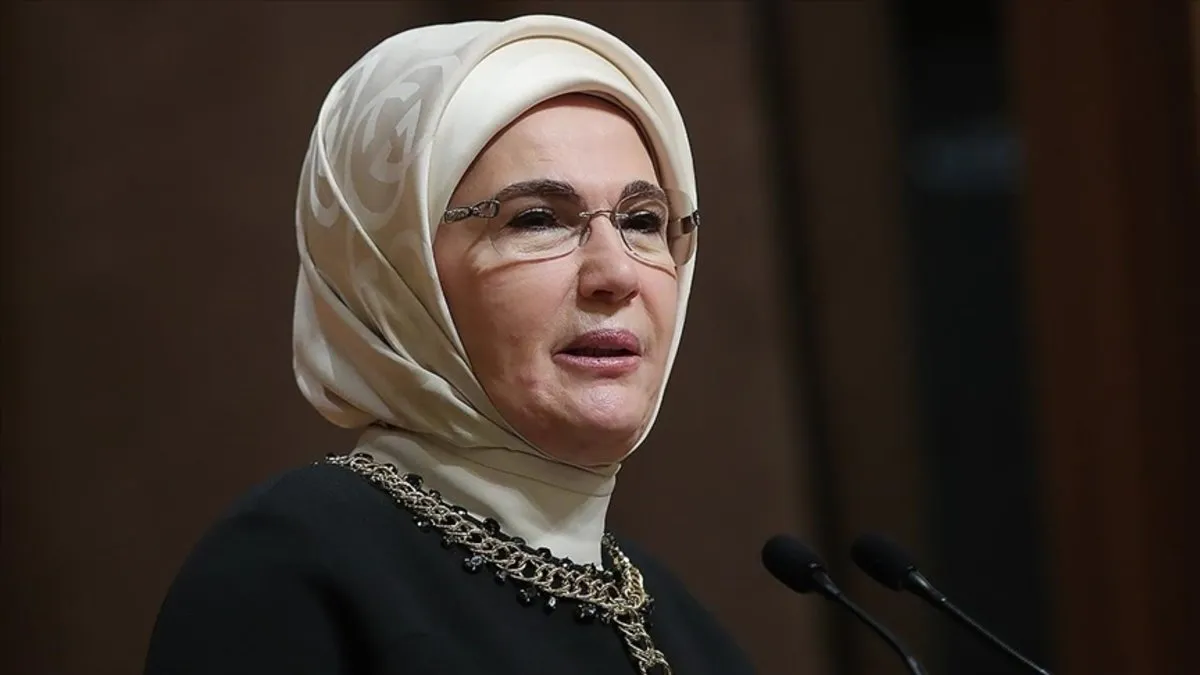Emine Erdoğan: Afrika'nın çocuklarına her yatırım, huzur dolu geleceğe atılmış adım