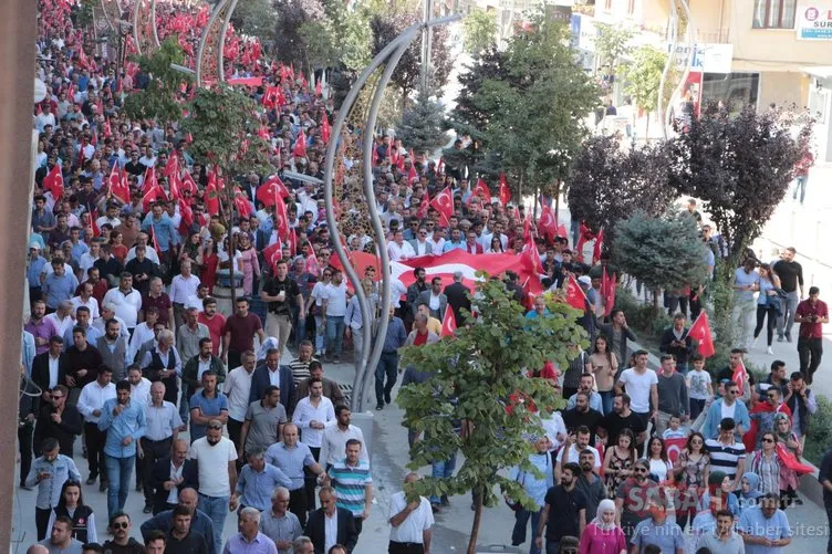 Teröre Lanet KardeÅliÄe Davet YürüyüÅüne Büyük Destek