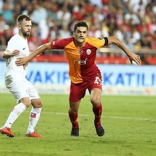 Galatasaray'da Ozan Kabak kararı verildi