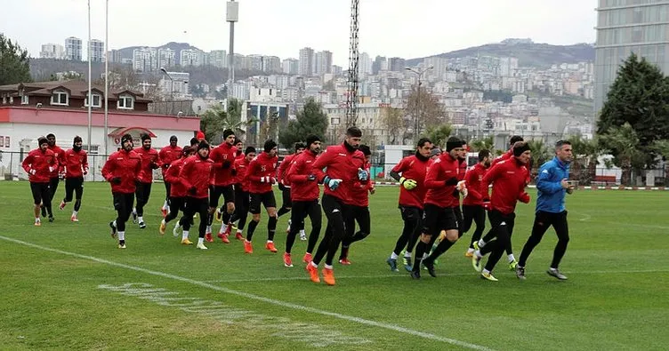 Samsunspor’da 10 futbolcu alacakları için TFF’ye başvurdu