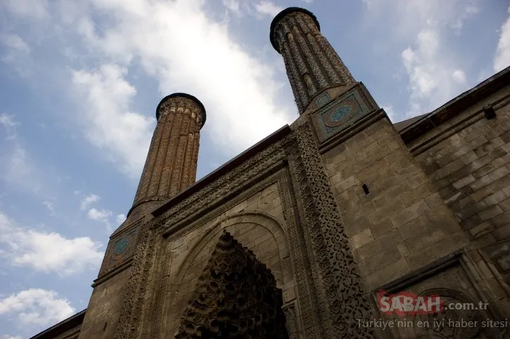 Erzurum Gezilecek Yerler 2024 - Erzurum’da Gezilecek Tarihi Yapılar, Turistik Yerler, Fotoğraf Çekilecek En Güzel Doğal Mekanlar