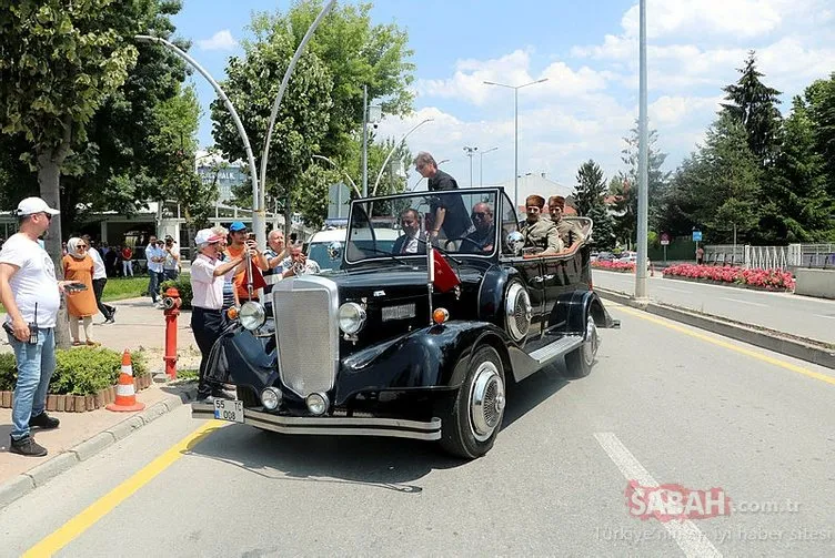 Bolu Belediye Başkanı Tanju Özcan yürüyüşe bu sözlerle başladı... Kılıçdaroğlu’nu koltuğundan indirmek için yürüyorum