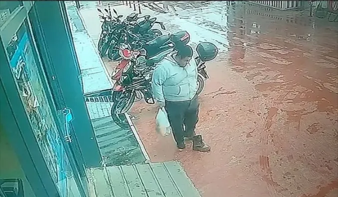 SON DAKİKA... Görüntüleri milyonlarca kez izlenmişti! Türkiye’nin yüreğini ısıtan o adam konuştu: İçimden geleni yaptım!