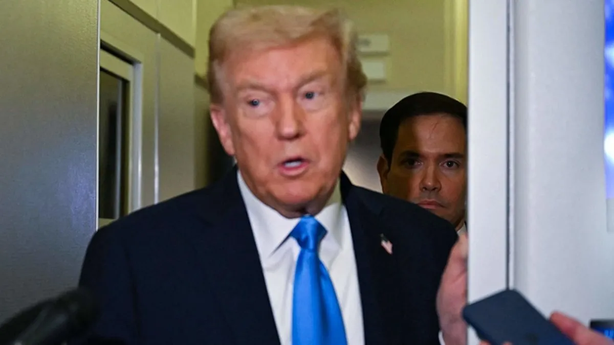 Trump Katar Emiri Al Thani ile bir araya geldi: “Artık daha güvenli bir Orta Doğu’ya sahibiz” Trump Katar Emiri Al Thani ile bir araya geldi: “Artık daha güvenli bir Orta Doğu’ya sahibiz”